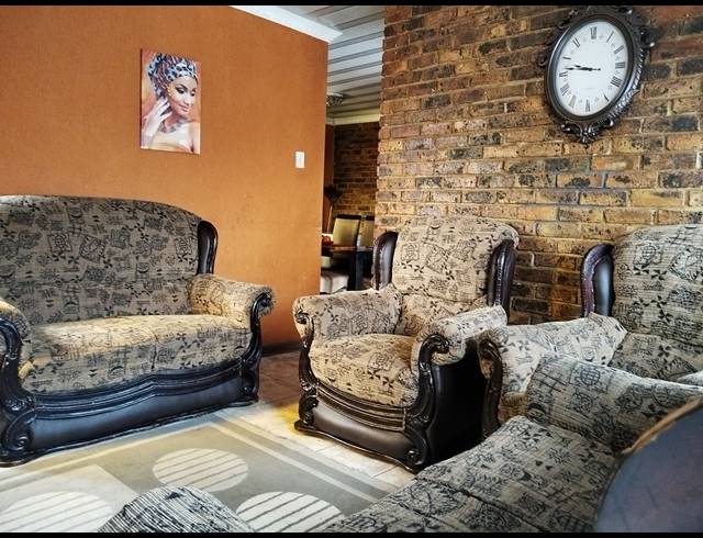 3 BEDROOM HOUSE FOR SALE IN SEBOKENG ZONE 13